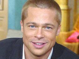 Brad Pitt, furioso con Aniston