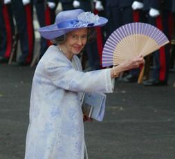 La reina Fabiola fue operada de tiroides bajo hipnosis