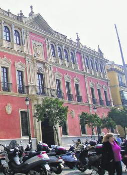 Funcas prevé que la morosidad llegue al 6% en bancos y cajas este año