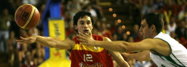 España liquidó en la segunda parte y partidazo de Marc Gasol (89-71)