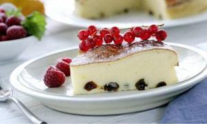 Tarta de queso con pasas
