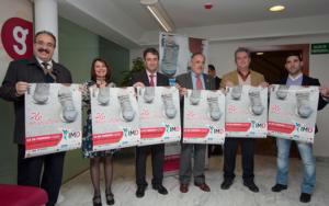 ABC Organización y patrocinadores posan con el delegado de Deportes, José Manuel García