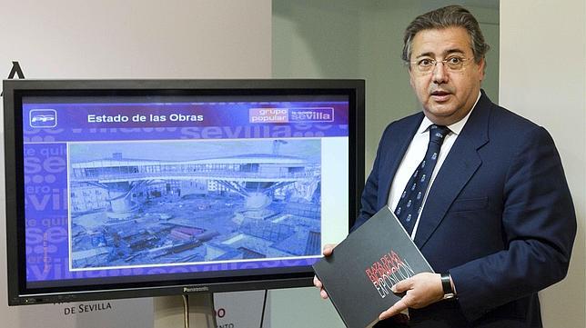 Zoido critica la falta de datos proporcionados al PP