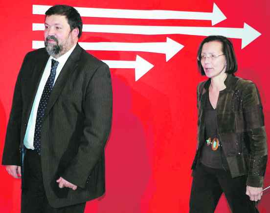 El Ejecutivo, decidido a legalizar el «CGPJ catalán» que tumbó el TC