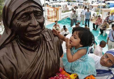 Homenaje mundial a Madre Teresa en el centenario de su nacimiento