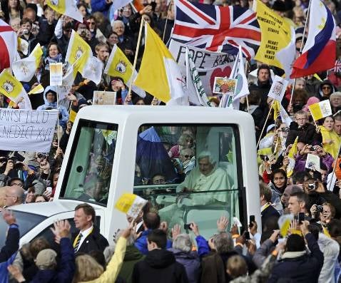 «Hemos aprendido a querer al Papa»