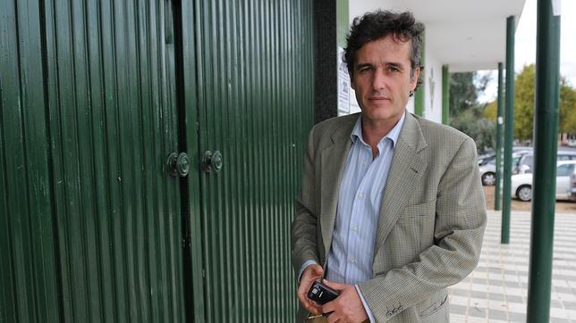 El nuevo presidente, Rodríguez-Sacristán, visitó a la plantilla y mañana dará una rueda de prensa