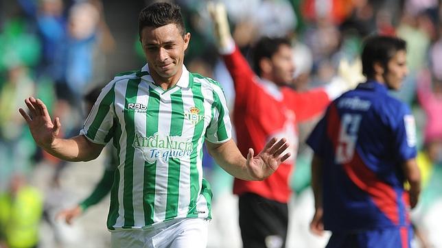 Mel: «Lo que necesitaba el Betis es trabajar con una sonrisa»
