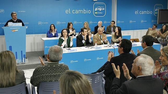 Zoido elaborará un código de buen gobierno y buenas prácticas