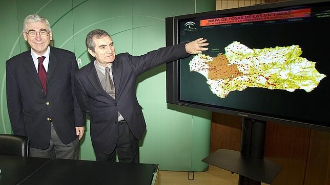 La Junta presenta un mapa con 614 fosas comunes y más de 47.000 víctimas
