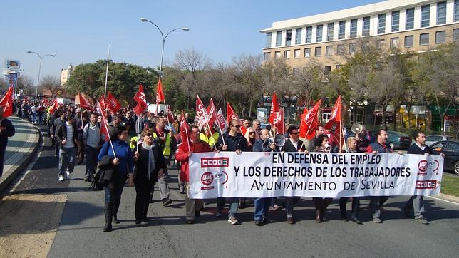 Puertas cerradas en IU a las exigencias de los trabajadores municipales