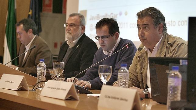 Zoido incide en la necesidad de la tecnología para agilizar la Administración