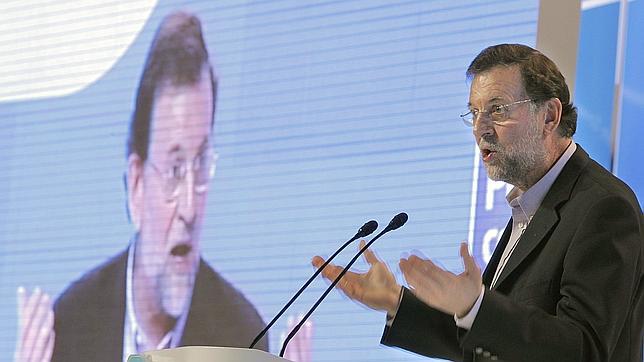 Rajoy exigirá explicaciones de los ERE fraudulentos en el Congreso