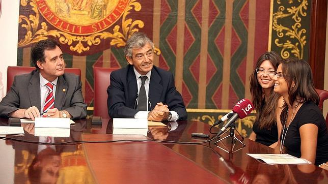 Cuatro becas llevan a Europa a universitarios con discapacidad