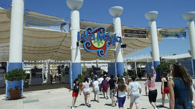 Isla Mágica aprovecha la oferta de Ikea y pide más suelo comercial
