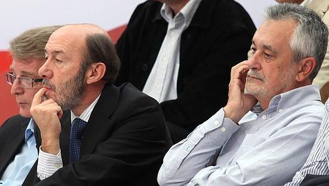 El PP asegura que Rubalcaba y Griñán llevan su «enfrentamiento político e interno» al terreno de las diputaciones