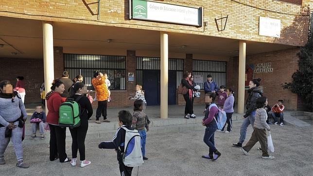 «Monoparental» con padre y madre