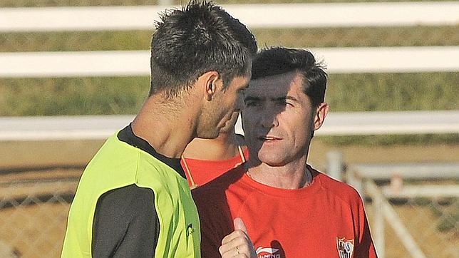 Marcelino busca pareja estable para el centro de la defensa