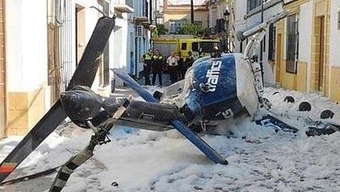 Tres heridos al caer un helicópero en el Puerto de Santa María