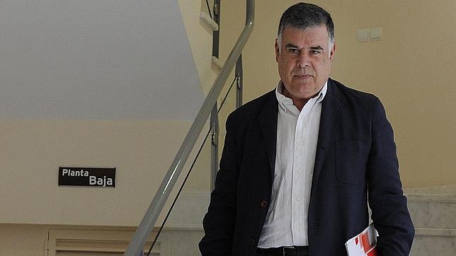 Viera, cercado por Alaya por firmar ayudas a ayuntamientos socialistas