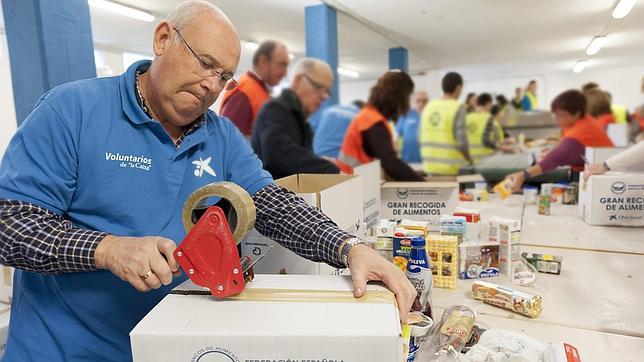Cuatro toneladas de alimentos recogidos por «la Caixa»