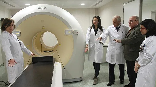 El Hospital Infanta Luisa incorpora un sistema que detecta tumores de dos milímetros