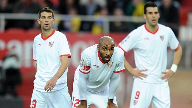 El Sevilla pierde ante el Villarreal y toca fondo (1-2)