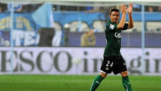 Ejercicio práctico del Betis en Málaga (0-2)