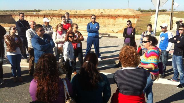 Movilización por el fiasco de las VPO de Dos Hermanas