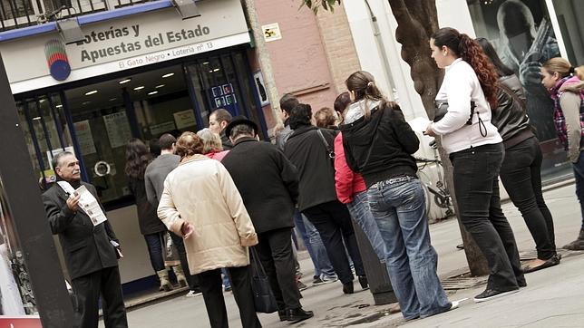 Lotería Navidad 2012: Las ventas de décimos caen un 8% en Andalucía