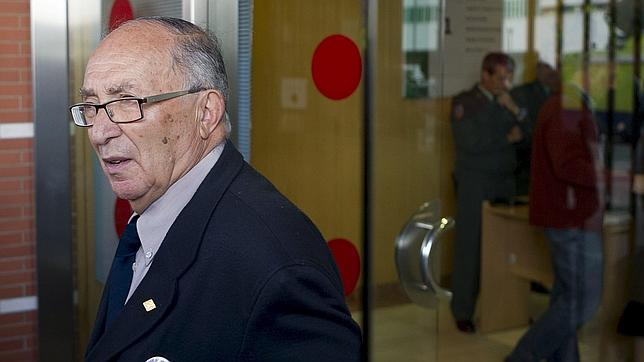 El abuelo de Marta del Castillo califica de «varapalo judicial» la decisión del juez