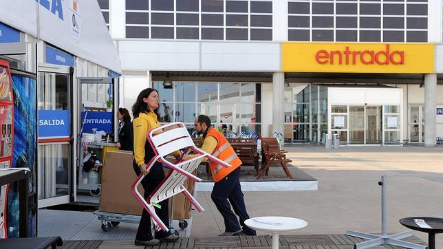 Dos trabajadores de Ikea en Sevilla