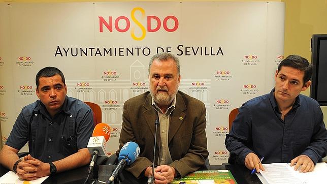 Especialistas de la Guardia Civil rastrean el ordenador del exgerente de DeSevilla