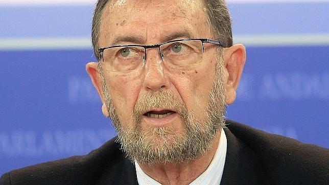 Gracia ve el anuncio de Griñán como un «enorme gesto de calidad democrática»