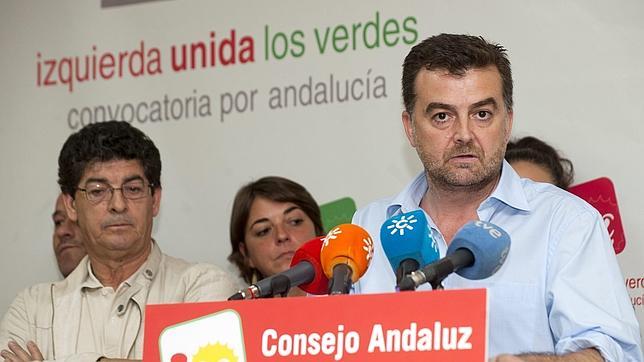 Maíllo, convencido de la «estabilidad» del Gobierno andaluz y de su defensa de derechos «a capa y espada» frente al PP