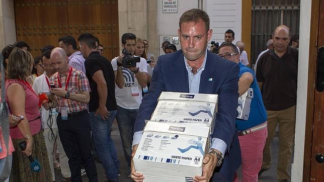 El alcalde de Jun: «el futuro político sólo llegará con la igualdad de oportunidades»