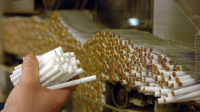 Denuncia a Sanidad por su pasividad ante los daños del tabaco