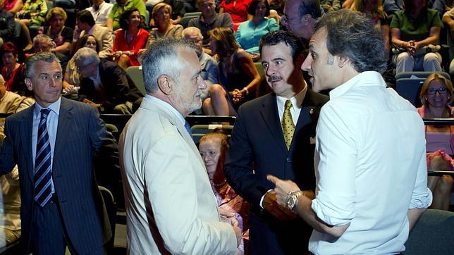 Griñán, en la ópera con Pedro Halffter y Carlos Alvarez