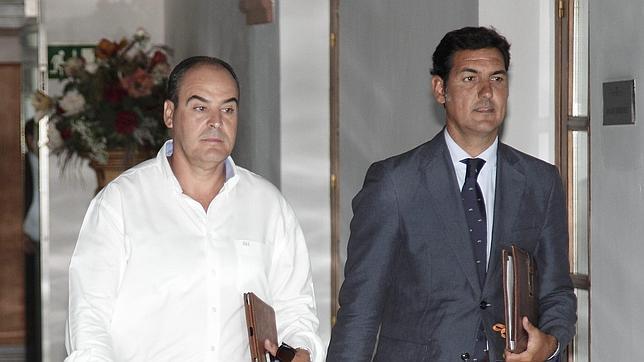 Juan Márquez, con su abogado Manuel Pérez Cuajares