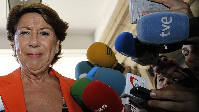 La Junta, a De Guindos: «Hay que apelar a la prudencia con Magdalena Álvarez»