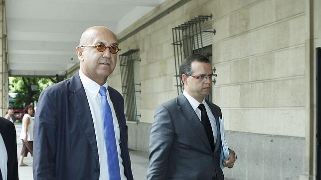 El Tribunal de Cuentas investiga a Marchena por embotellar el agua del grifo