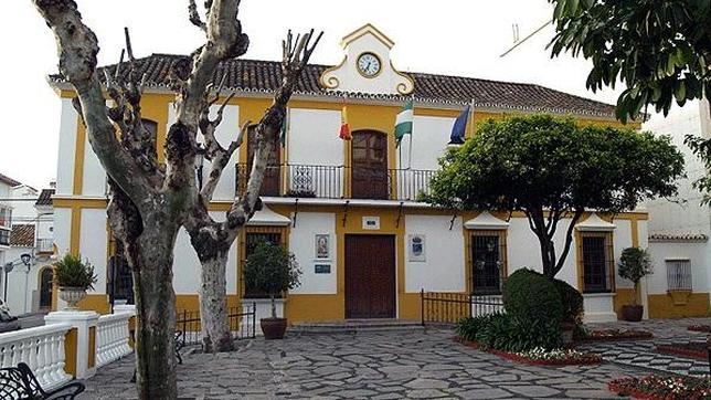 Estepona sí liquida su «administración paralela»