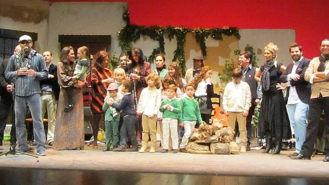 El teatro se llena con los sones «Navidad en Utrera»