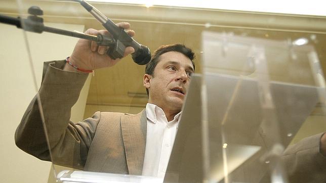 La Agencia Andaluza de Cooperación ofrece al PP consultar todas las ayudas