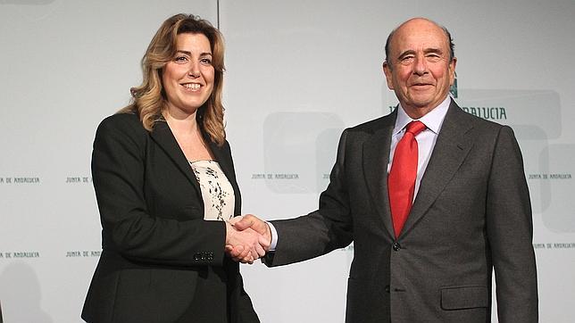 Susana Díaz firma con Emilio Botín un crédito  por 500 millones de euros