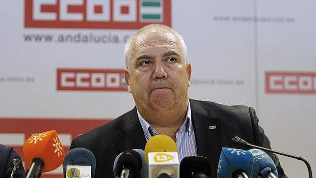 Carbonero considera una «barbaridad» que la UE paralice ayudas «de oídas»