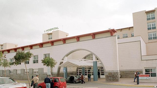 Ingresan a dos hombres en Maternidad del Hospital de la Merced de Osuna