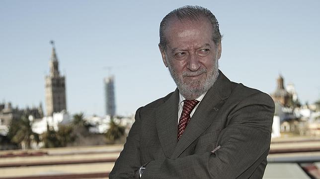 Villalobos defiende la «legalidad y justificación» de la ayuda señalada por Guerrero