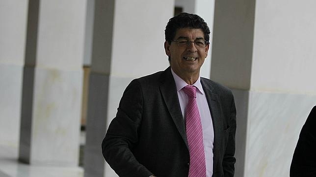 Diego Valderas, el acusador que se volvió defensa del PSOE en el caso de los ERE