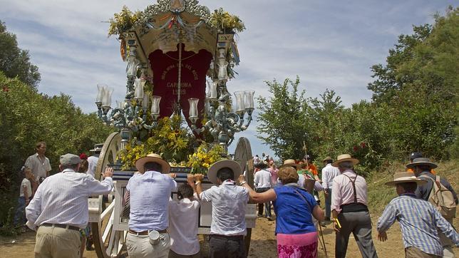Aznalcázar abre la polémica del impuesto rociero
